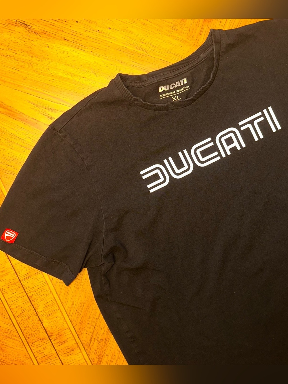 Ducati T-Shirt Men’s Size XL Black Spellout Logo Tee Motorcycle Motorbike Racing